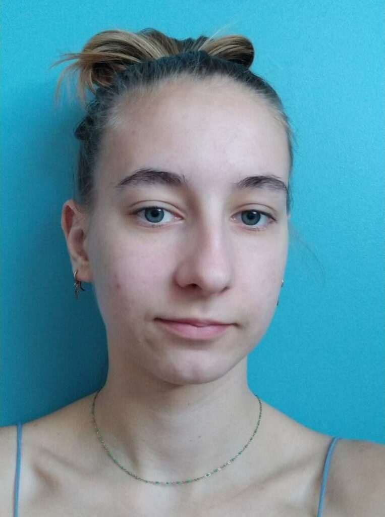 Voici Jade qui est bidule
