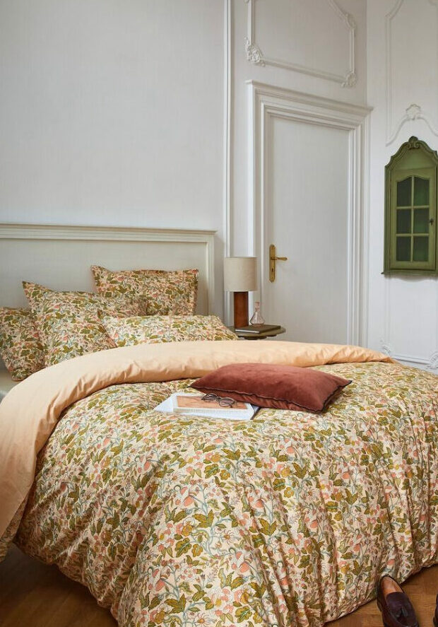 Lit fleuris rose et vert
